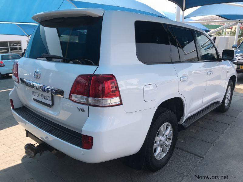 Toyota Land Cruiser 200 Series 4.5 V8 VX A\T in Namibia